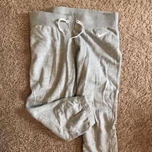 Nike cropped sweatpants